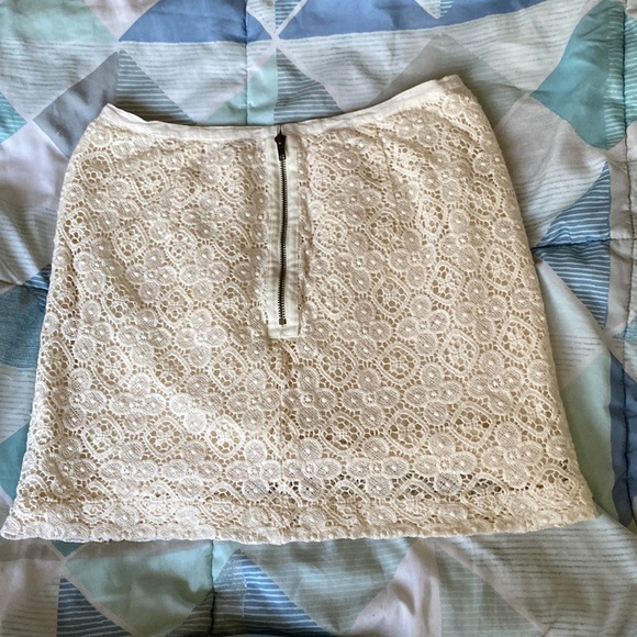 Fossil Women’s Size 4 Cream Lace Skirt - Picture 2 of 5